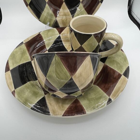 Tabletops Unlimited Harlequin Black 4 Piece Place Setting - Picture 4 of 8